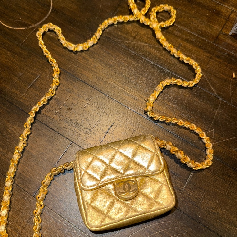 Chanel gold Quilted Chain Bag